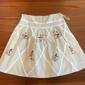 Appliqué skirt
